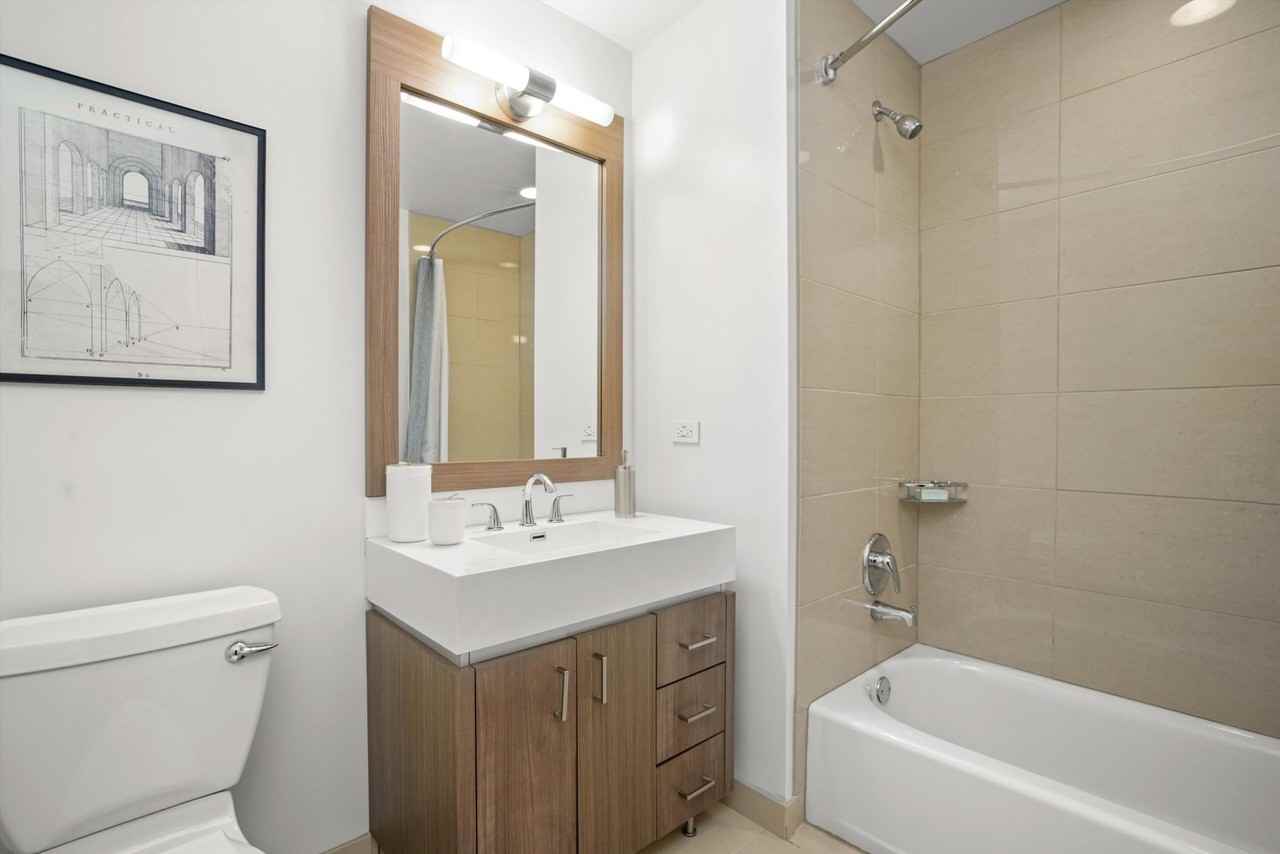 352 E North Water St - Photo 6 of 19