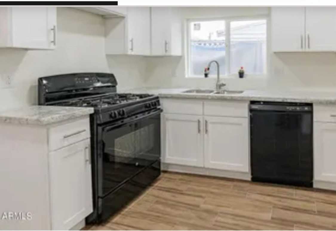 206 E Kinderman Dr - Photo 2 of 6