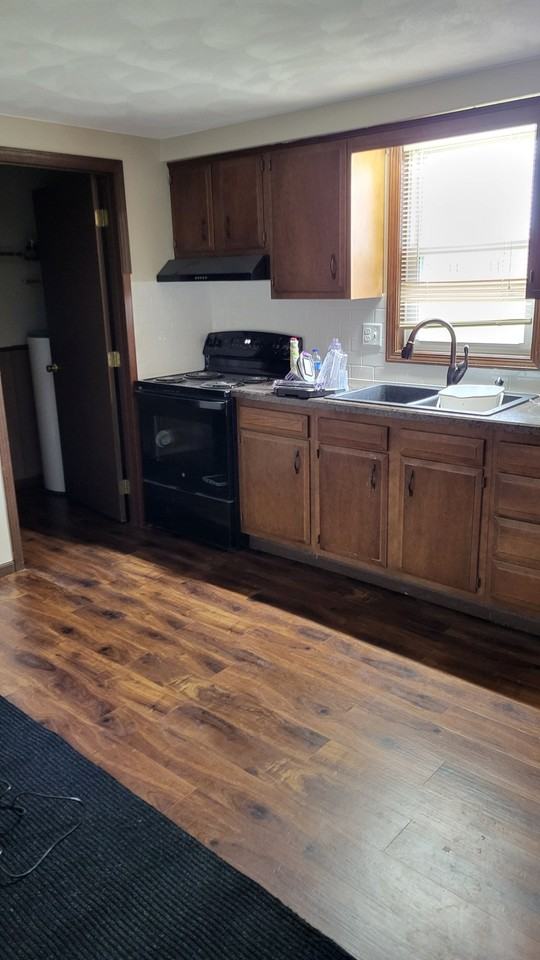 224 Lincoln Dr - Photo 6 of 11