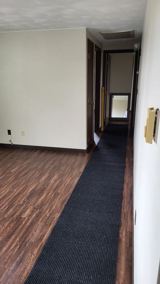 224 Lincoln Dr - Photo 7 of 11