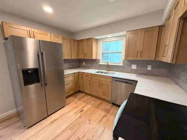 11729 Caenen St - Photo 2 of 10