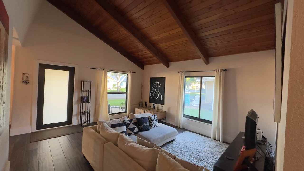 3620 W Bell Dr - Photo 3 of 16