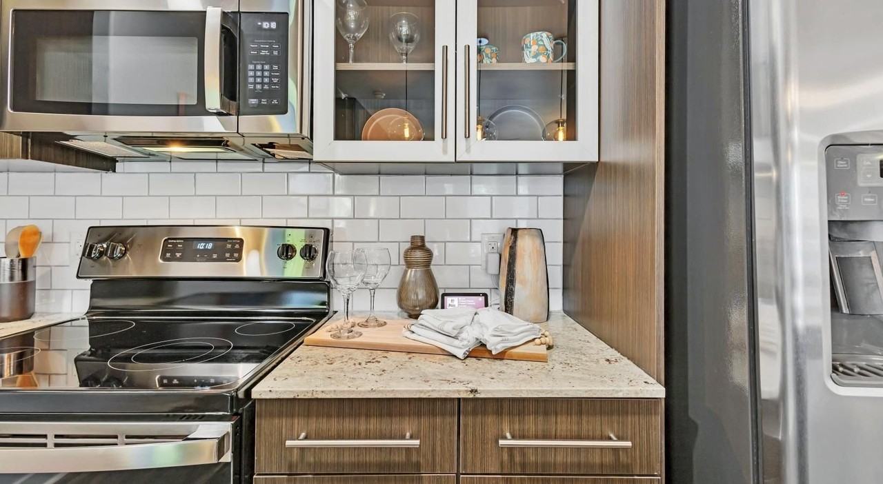 2627 Live Oak St #1376 - Photo 5 of 19