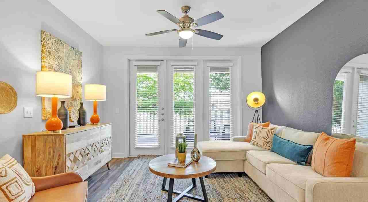 2627 Live Oak St #1376 - Photo 6 of 19