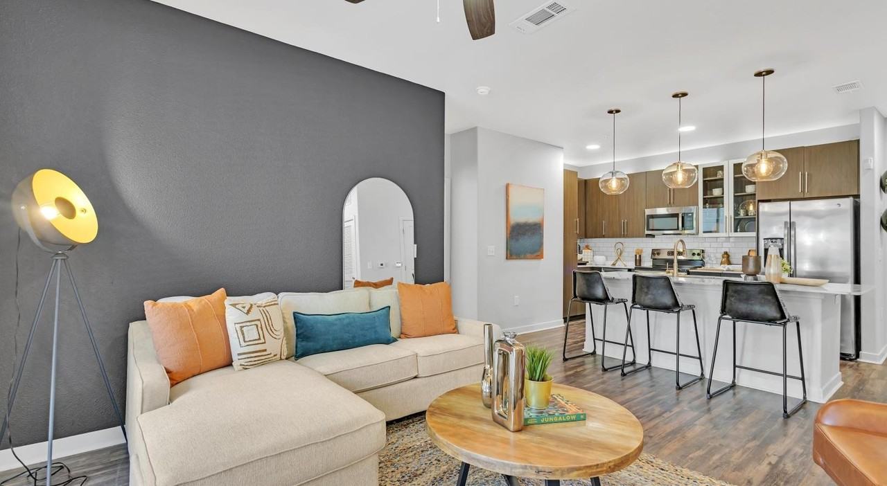 2627 Live Oak St #1376 - Photo 7 of 19
