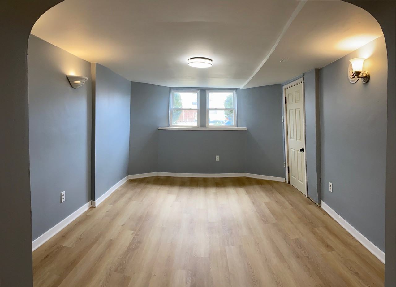 3755 S Winchester Ave