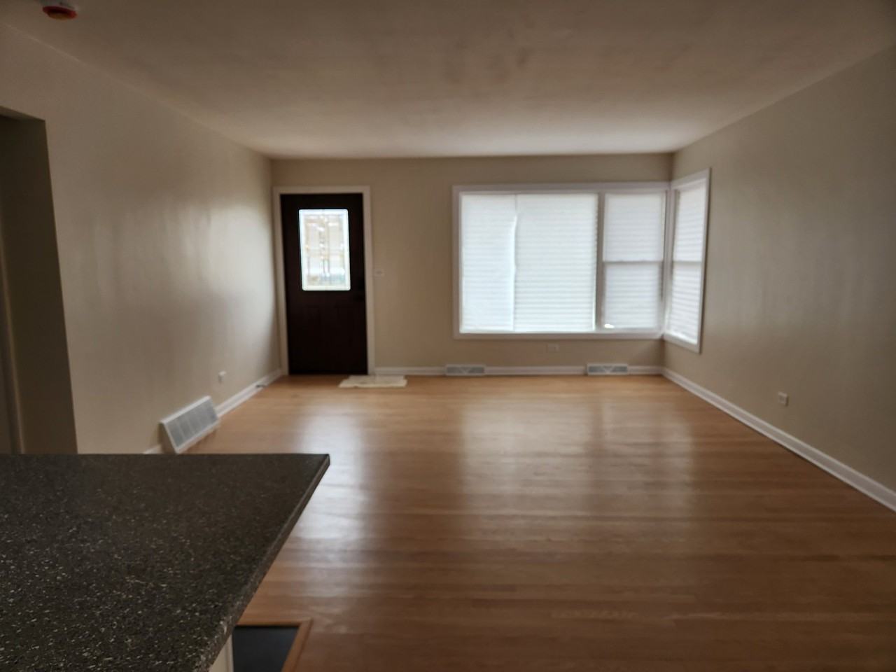 33 Cranbrook Dr - Photo 2 of 19