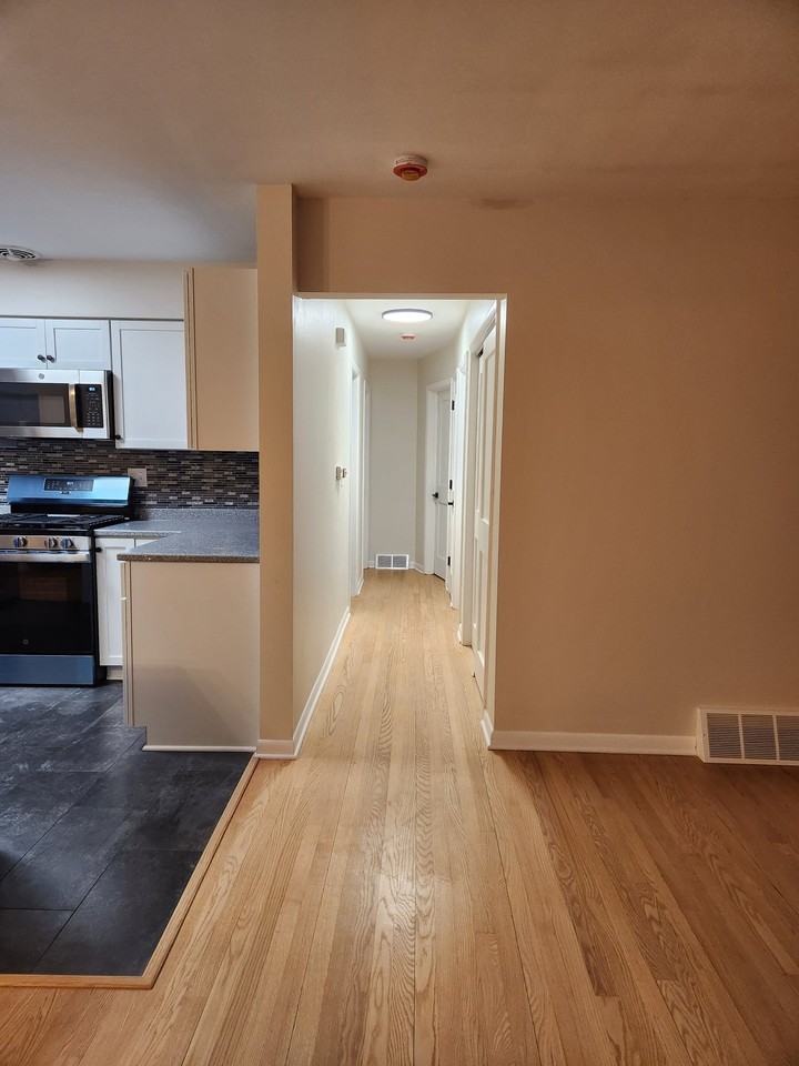 33 Cranbrook Dr - Photo 6 of 19