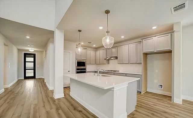 387 Borchers Blvd - Photo 7 of 19