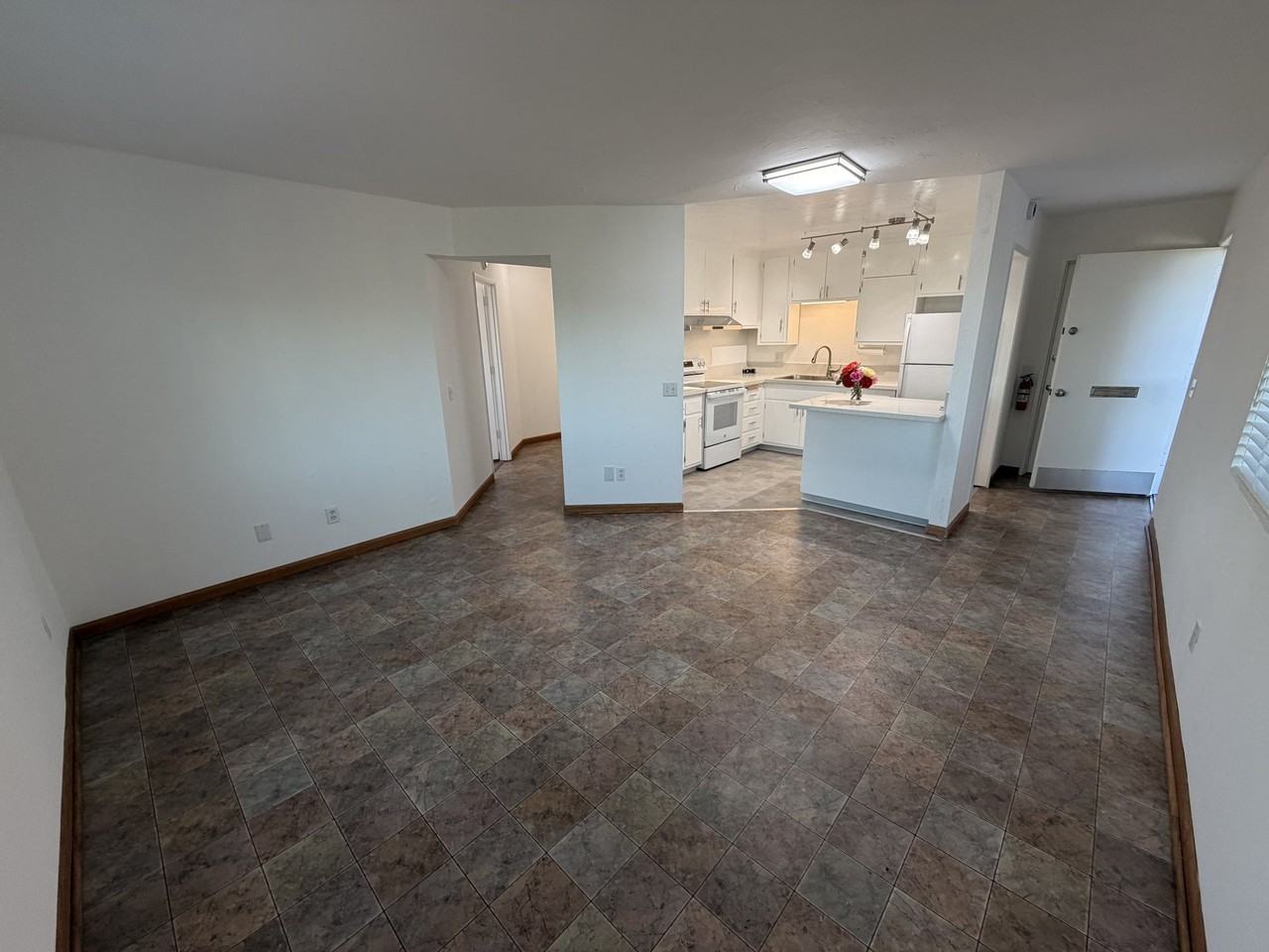 1949 Monte Vista Dr - Photo 7 of 20