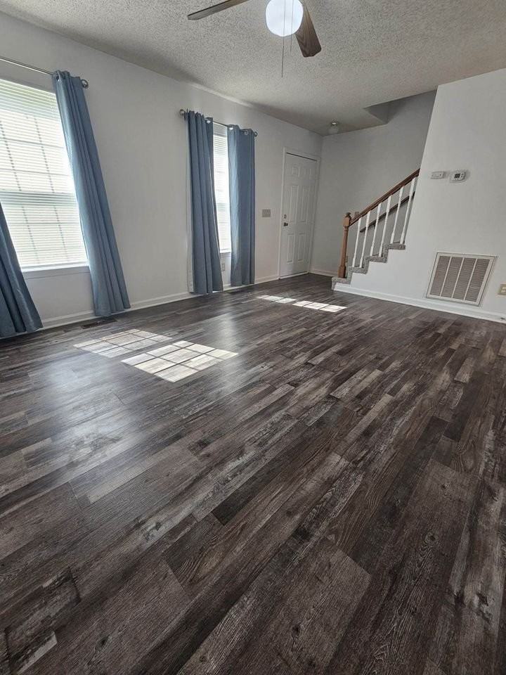 1528 Richmond Rd #A - Photo 3 of 20