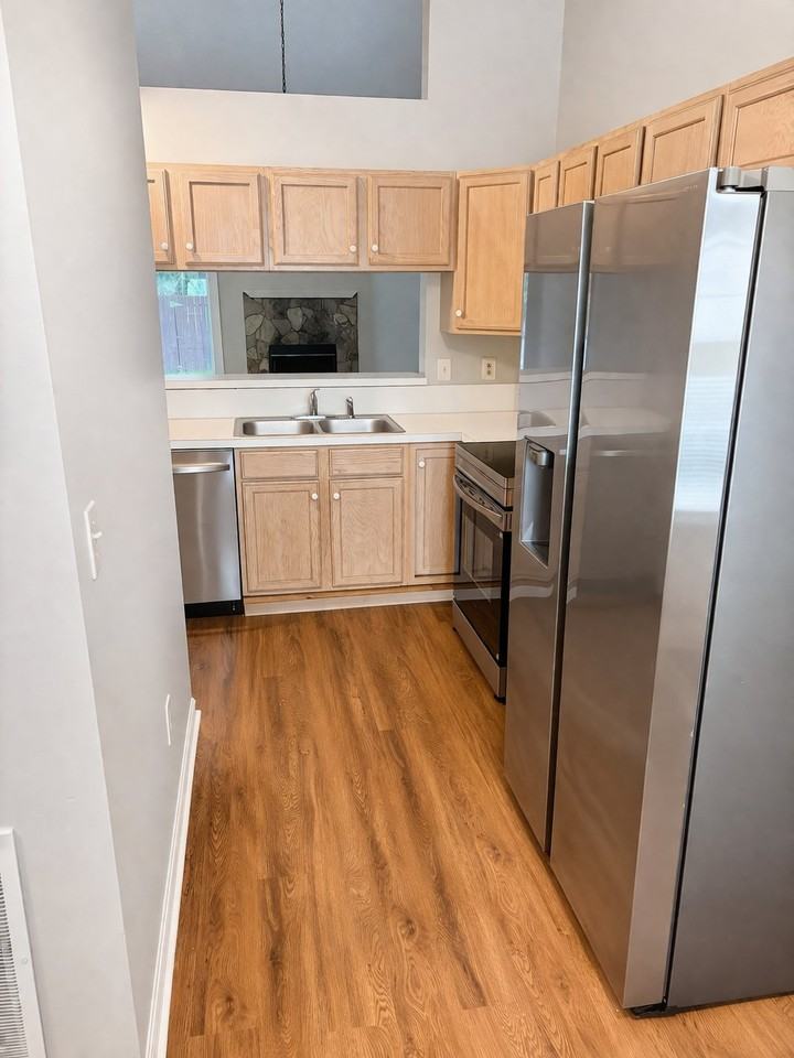 45192 Mickler St #1 - Photo 4 of 12