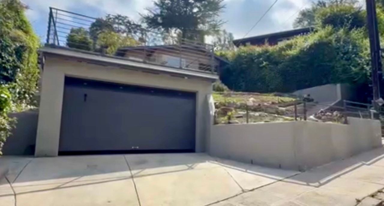 2306 Teviot St - Photo 2 of 20