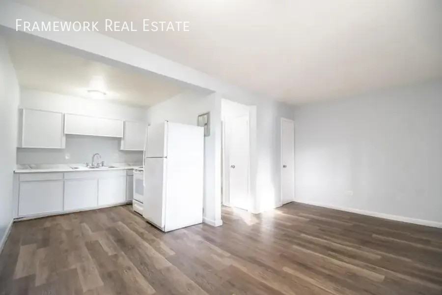 16300 E Colfax Ave #16 - Photo 6 of 36