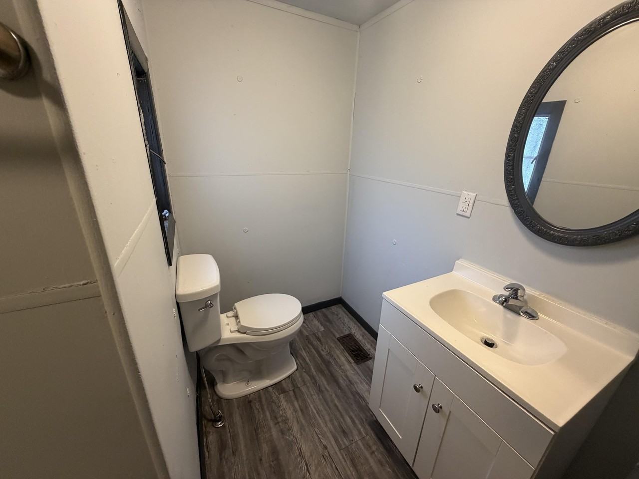 609 Martin St - Photo 4 of 13