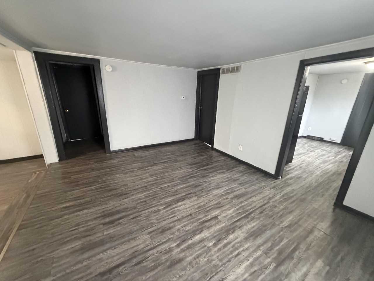 609 Martin St - Photo 6 of 13