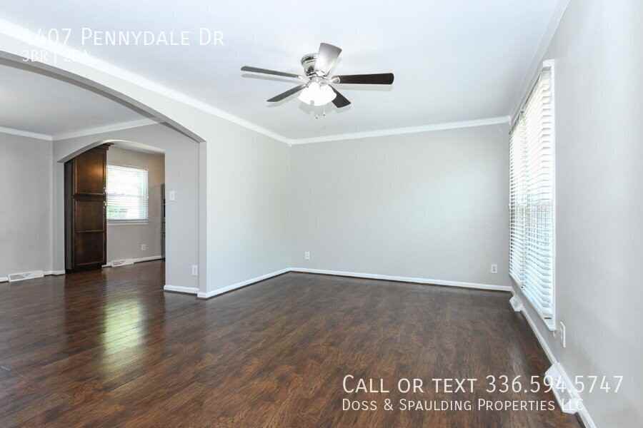 4407 Pennydale Dr - Photo 5 of 31