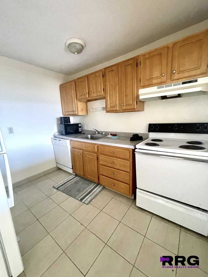 75 Gardner Street #35 - Photo 3 of 12