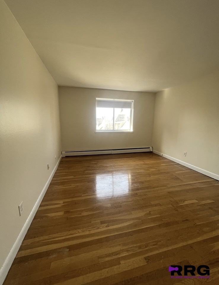 75 Gardner Street #35 - Photo 7 of 12