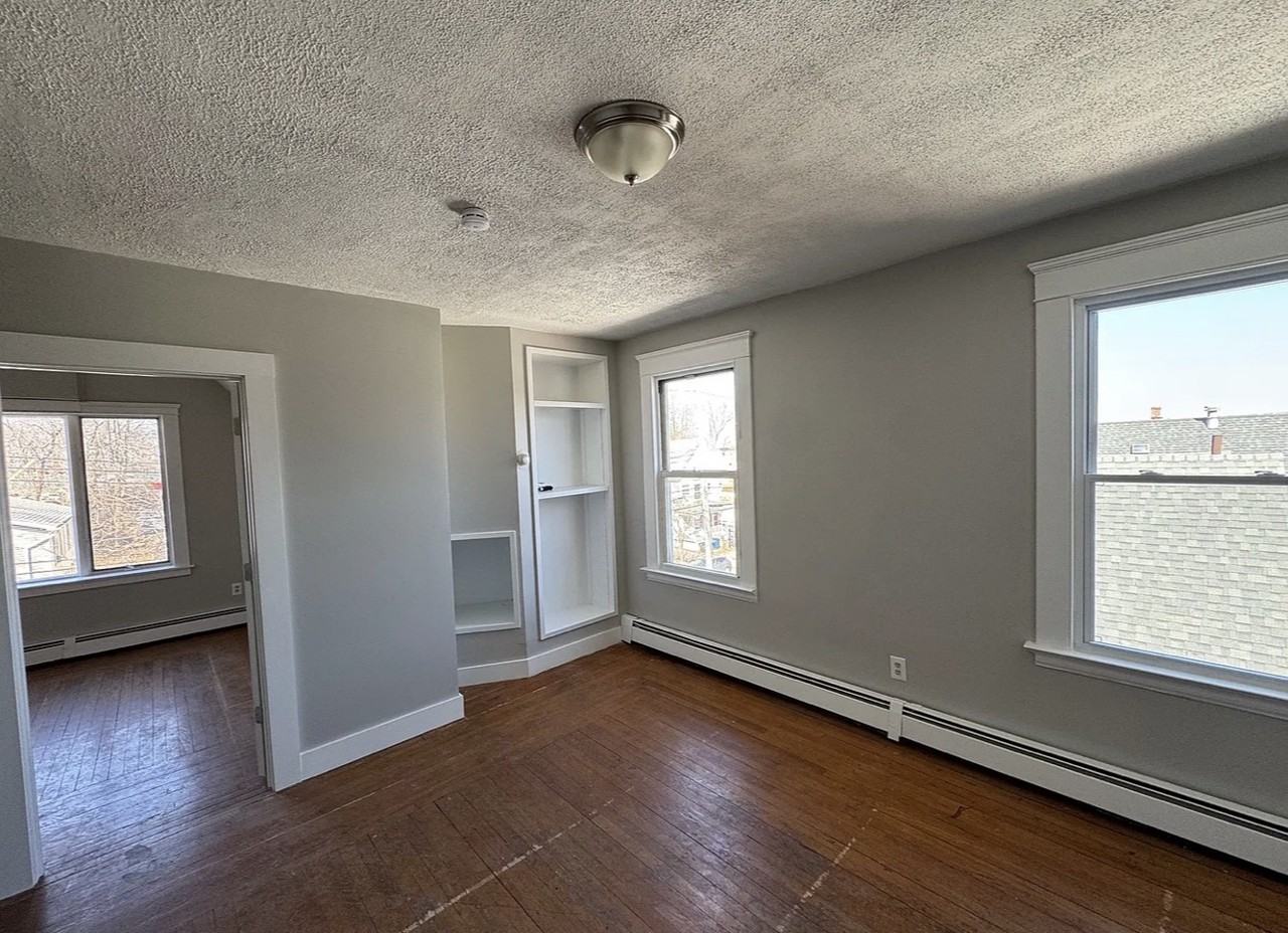 173 Farren Ave #3 - Photo 3 of 8