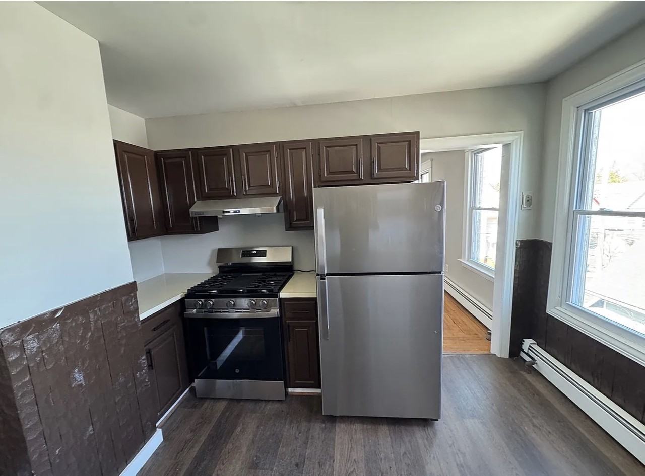 173 Farren Ave #3 - Photo 6 of 8