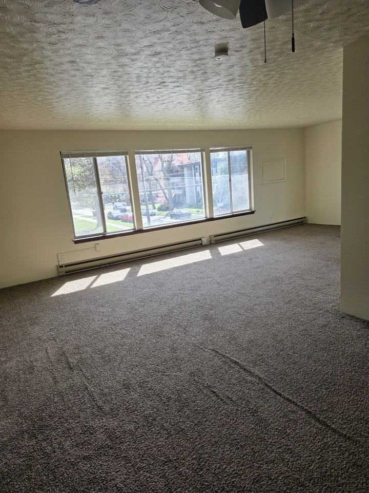 2126 W Pacific Ave #301