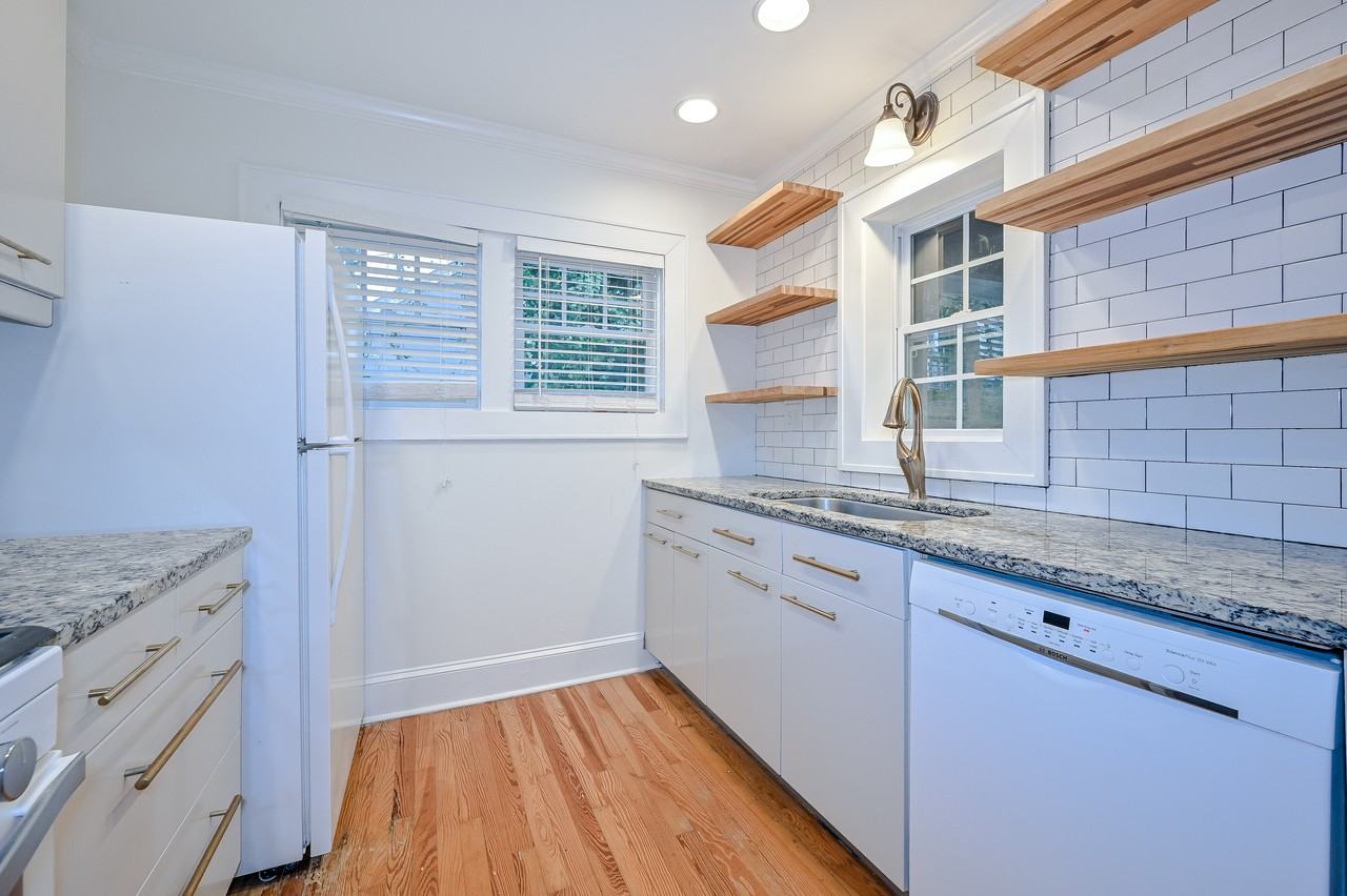 1344 Winburn Dr #NA - Photo 5 of 14