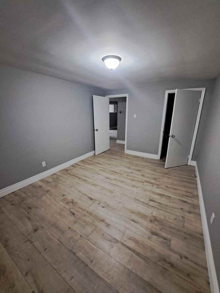 1391 Station St - Photo 2 of 3