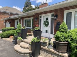 featured image of 2101 Avenue Rd