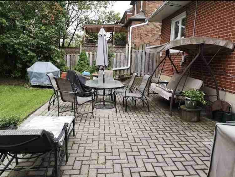 2101 Avenue Rd - Photo 6 of 27