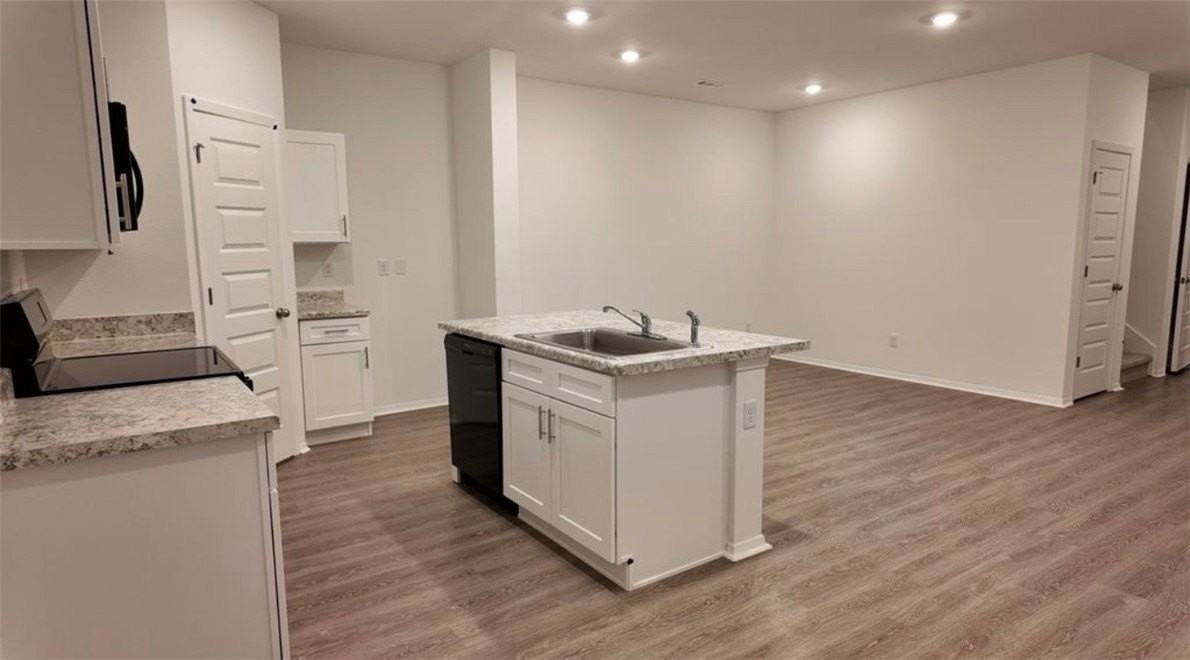 6705 Sw Dignity Ave - Photo 3 of 11