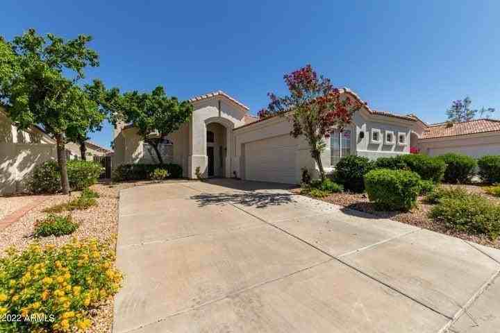 11838 E Carol Ave - Photo 2 of 46