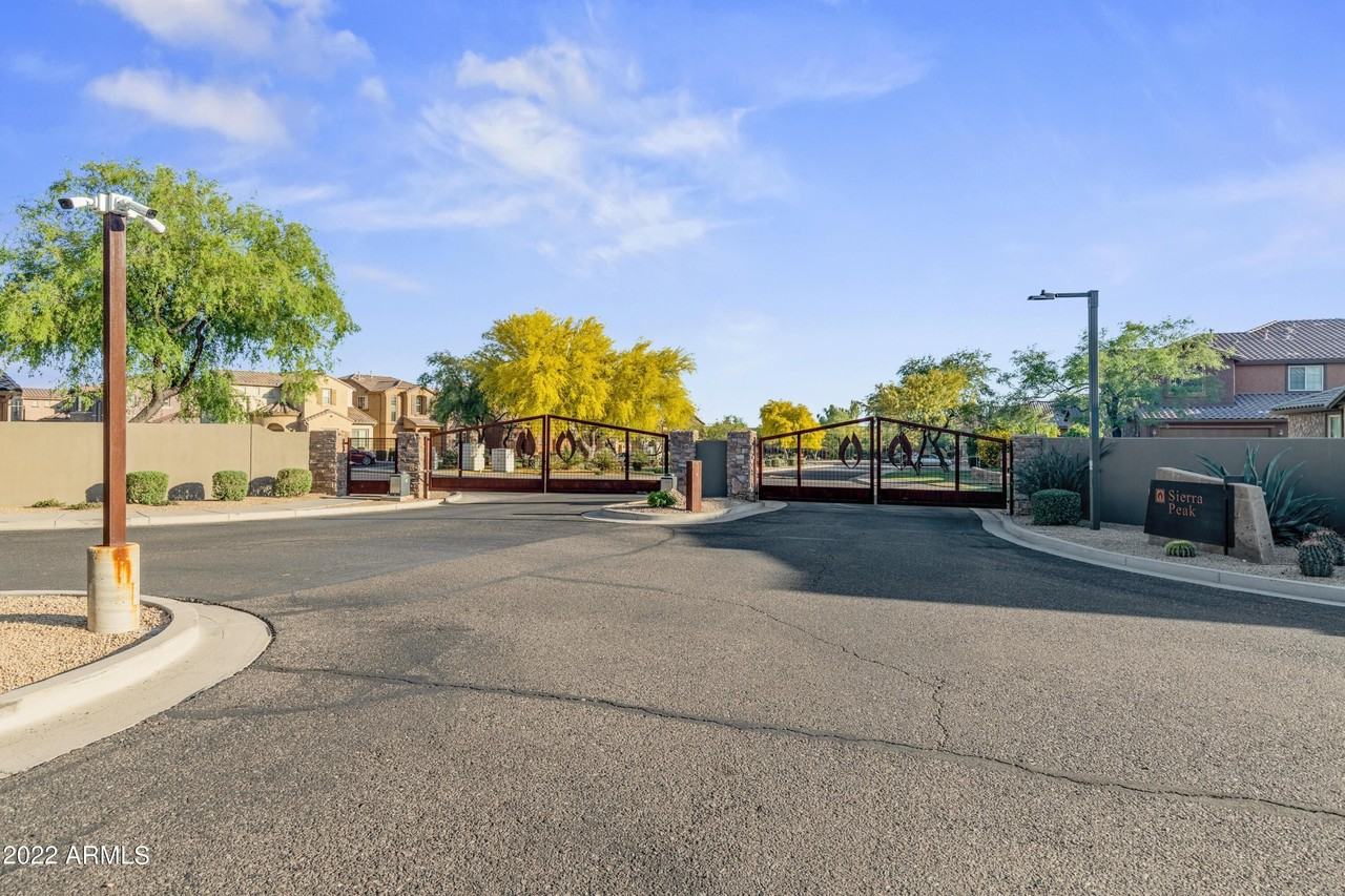 3983 E Cat Balue Dr - Photo 2 of 40