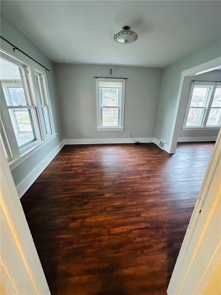 511 S Lincoln Rd - Photo 7 of 29