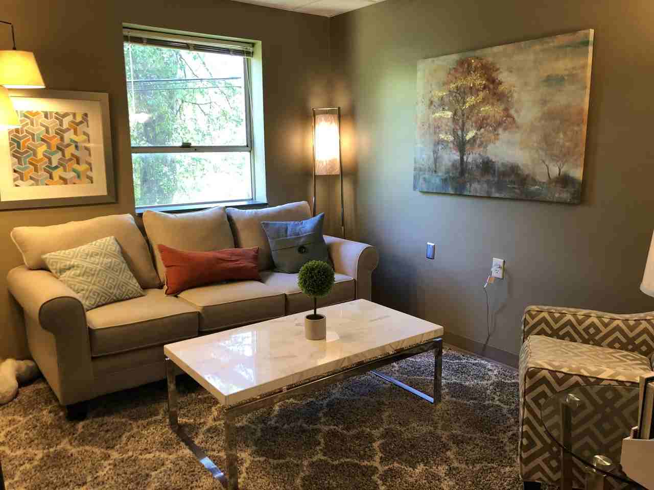 322 Lamar Ave #105 - Photo 2 of 5