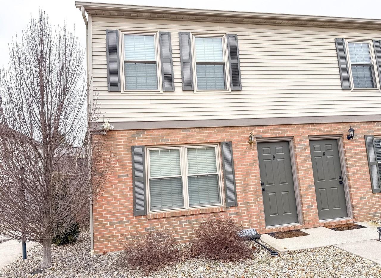 631 Pebble Place Dr Apt A - Photo 2 of 20