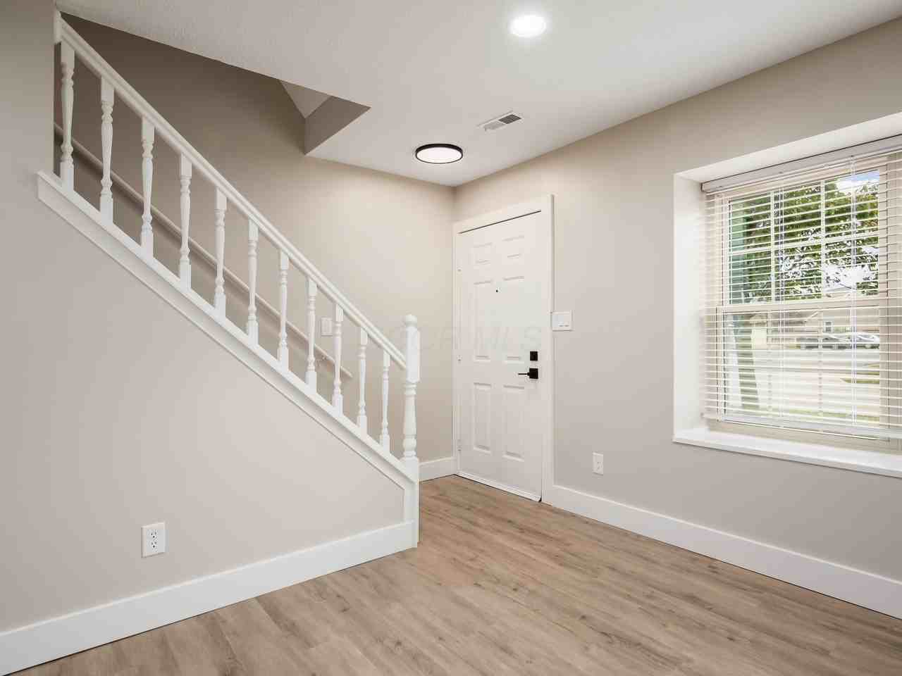 631 Pebble Place Dr Apt A - Photo 4 of 20