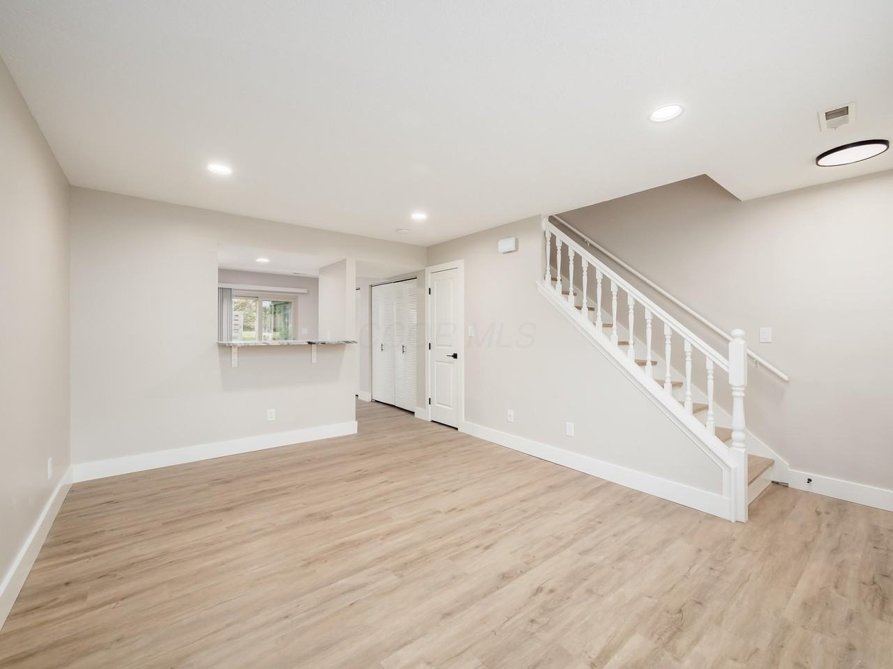 631 Pebble Place Dr Apt A - Photo 5 of 20