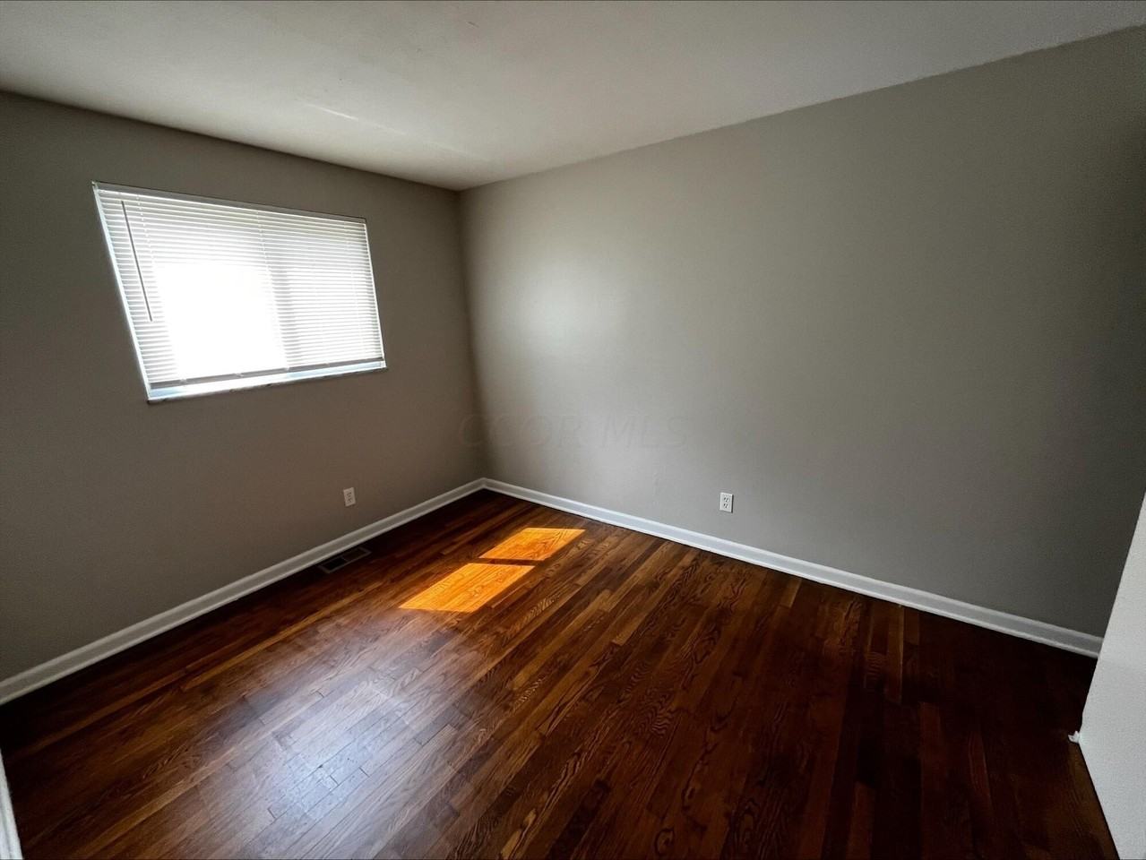 4689 Hilton Ave Apt A - Photo 5 of 7