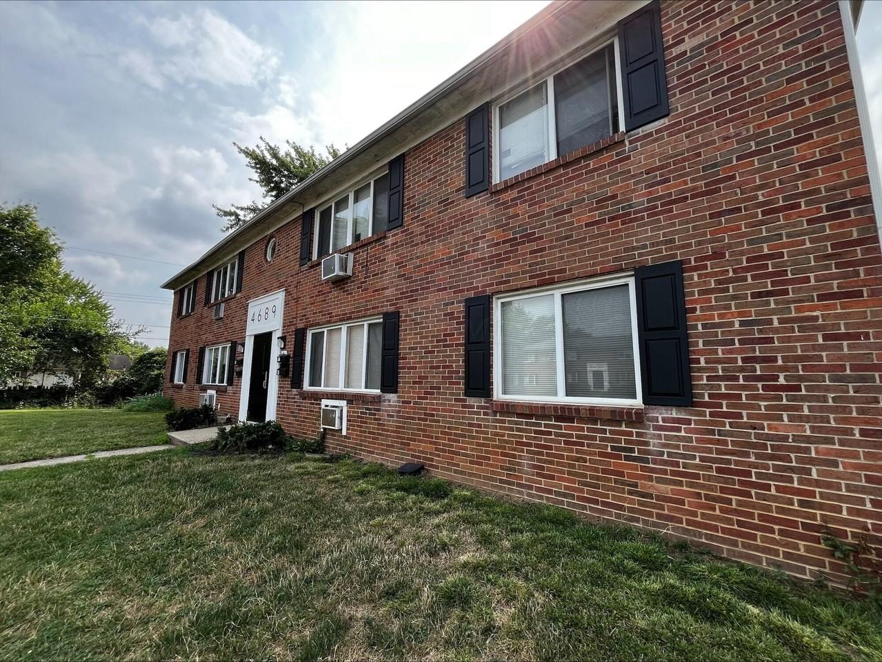 4689 Hilton Ave Apt A - Photo 7 of 7