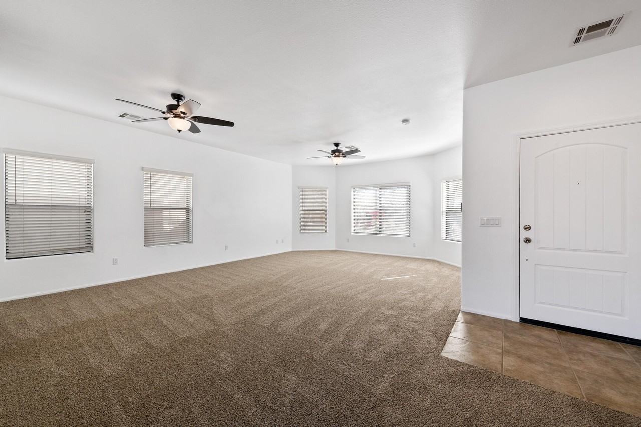 30595 Sierra Pl - Photo 4 of 26