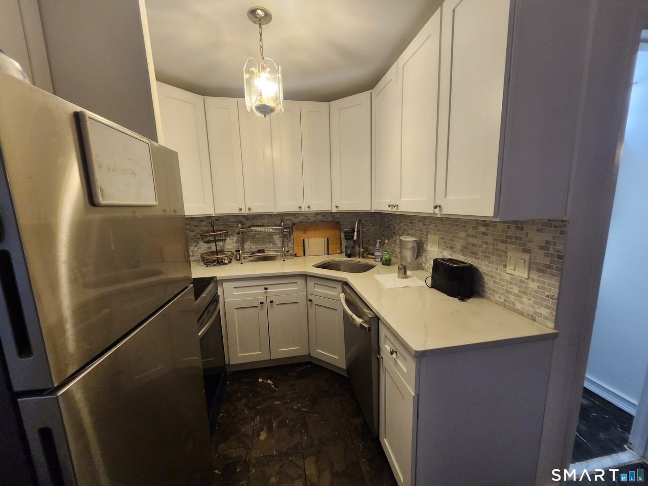 4-6 Union Ave Apt 8 - Photo 3 of 15