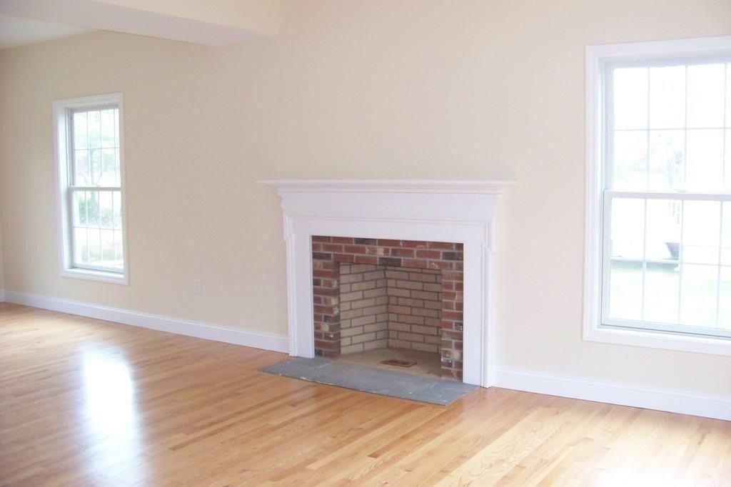 509 Main St Unit 4 - Photo 4 of 27