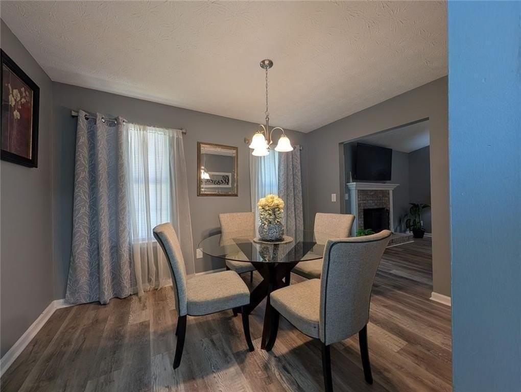 2470 Corner Shoals Dr - Photo 5 of 20