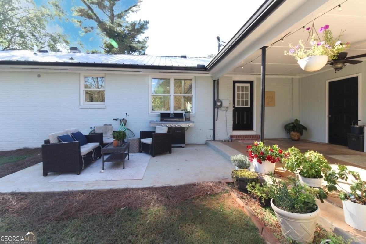 1092 W Lake Dr - Photo 3 of 24