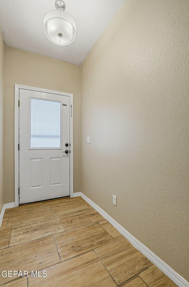 717 Hc Gilbert Minjares Dr Unit A - Photo 5 of 34