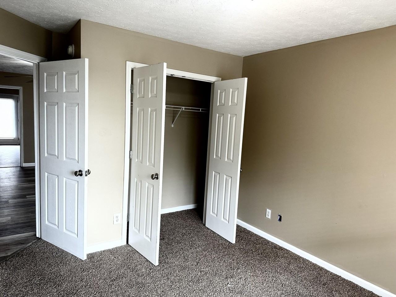 3140 Tiburon Way - Photo 4 of 8