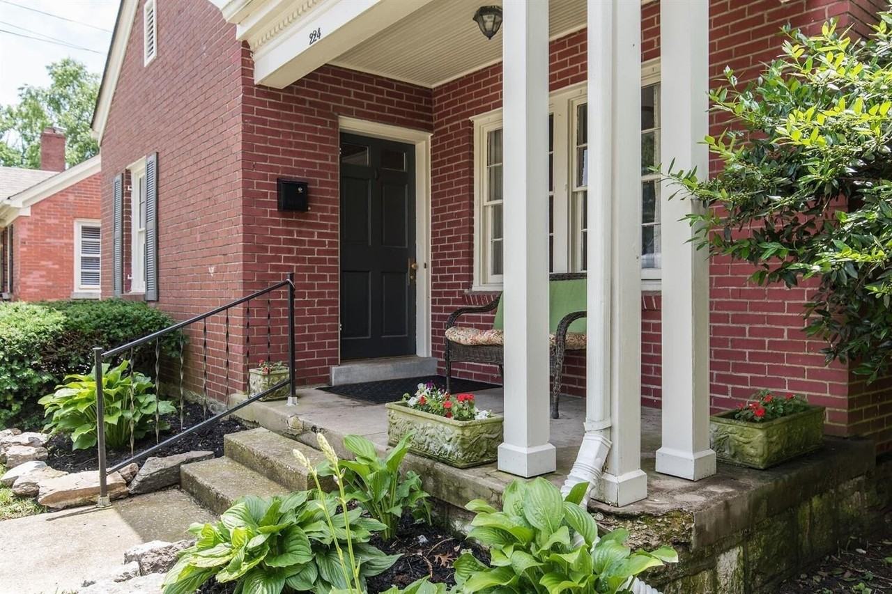 224 Lackawanna Rd - Photo 2 of 22