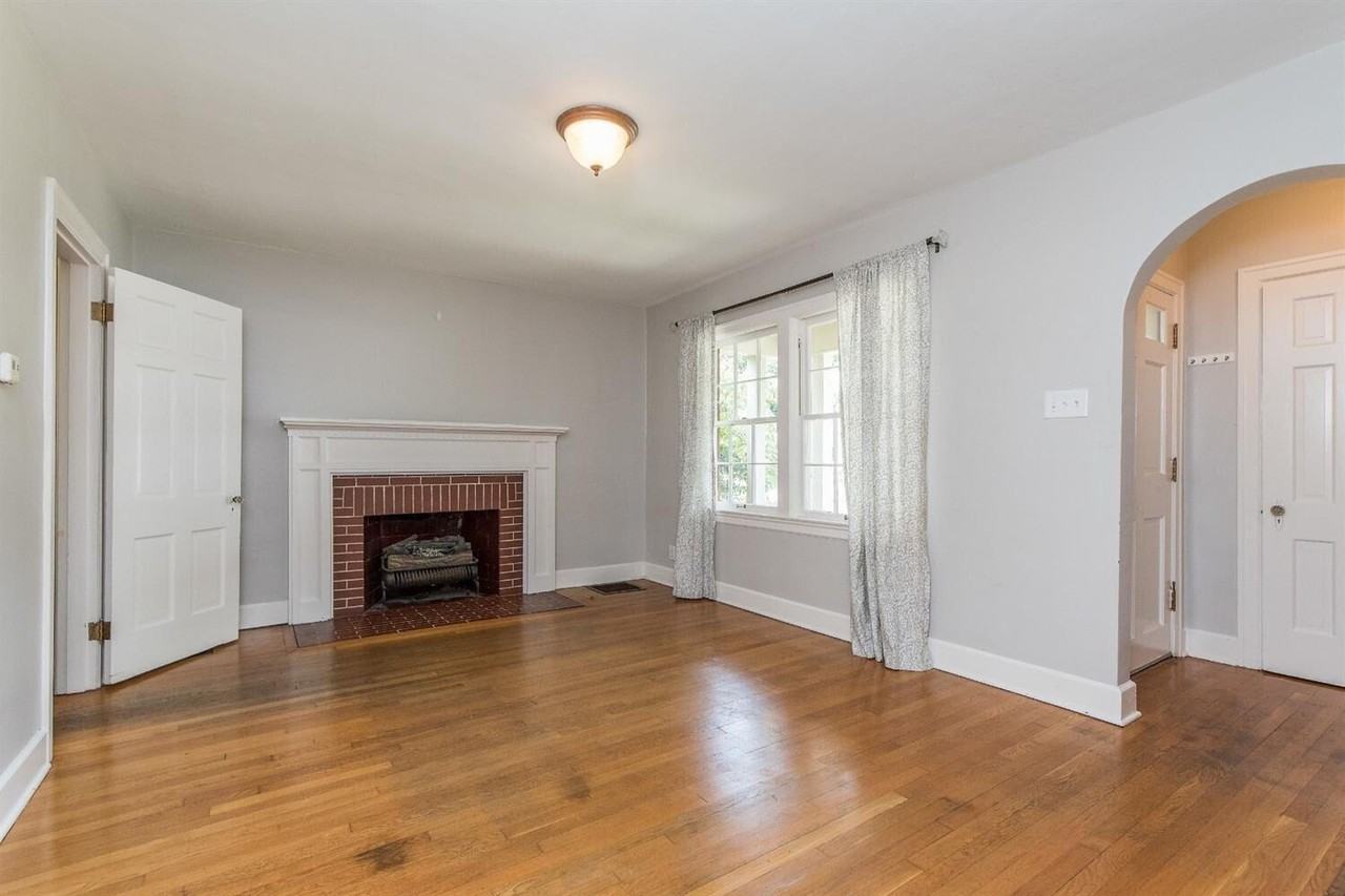 224 Lackawanna Rd - Photo 4 of 22