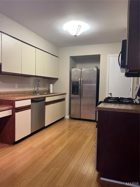 11636 Cedar Walk Dr - Photo 2 of 6